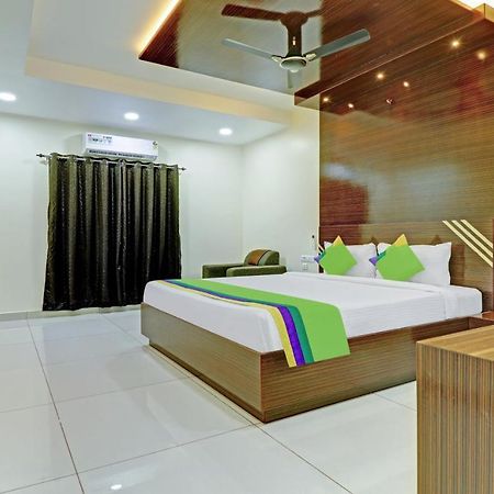 Treebo Trend Arka Vijayawada Hotel Ngoại thất bức ảnh